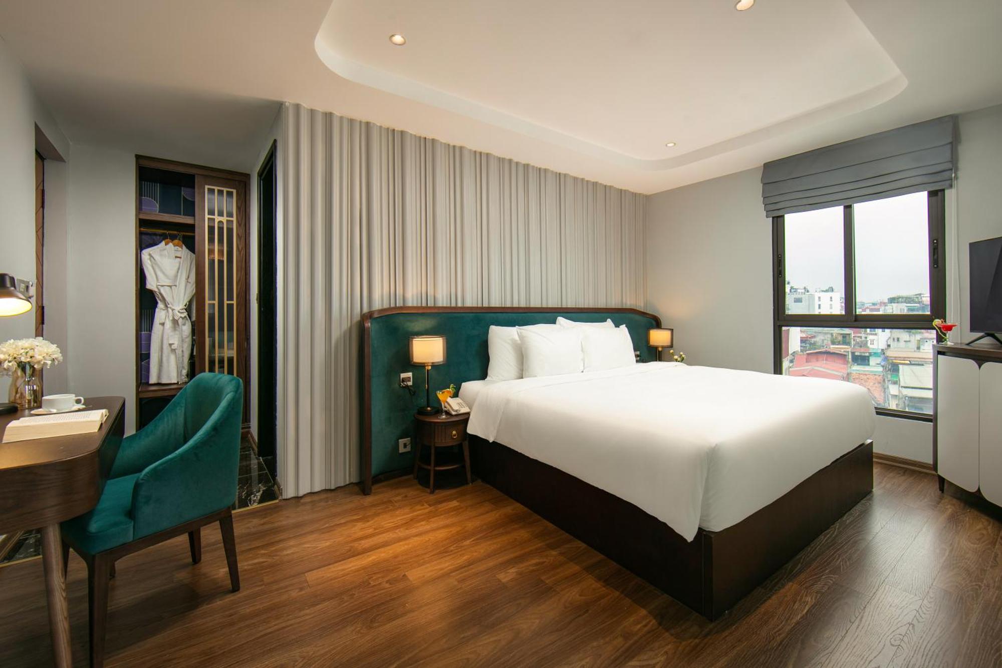 May De Ville Lakeside Hotel Ханой Екстер'єр фото Deluxe Room
